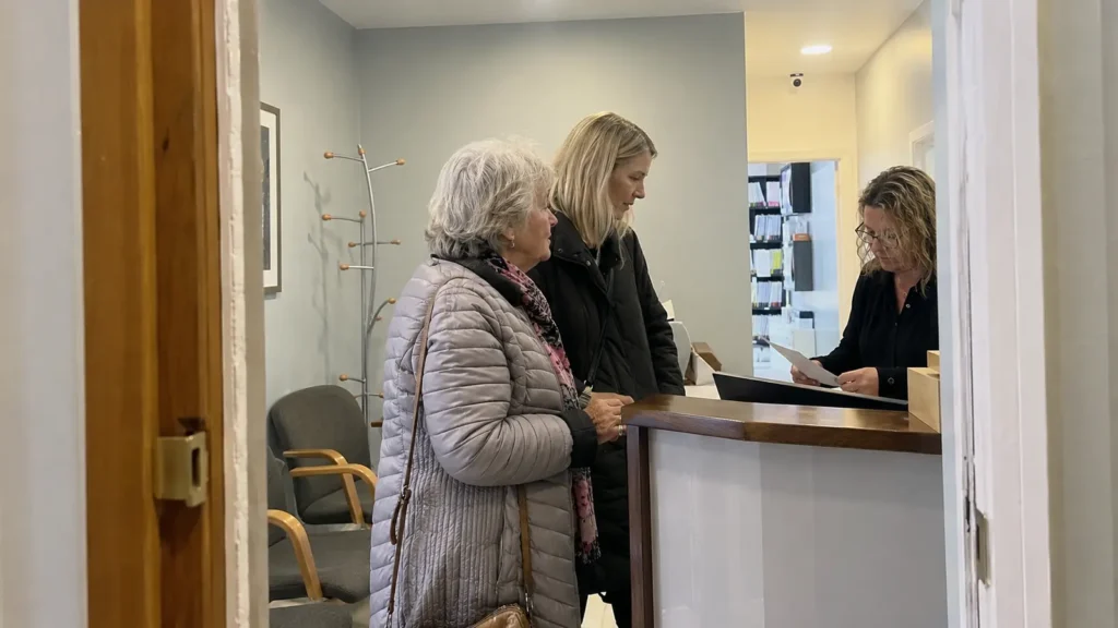 private eye clinic insurance appointment - Illustrative Image