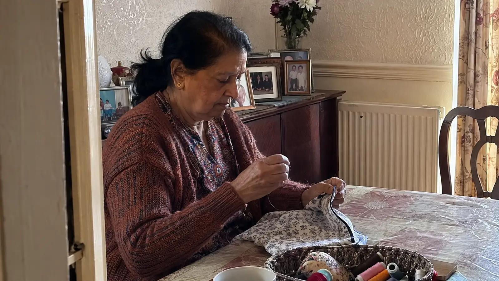sewing clearly after cataract treatment - Illustrative Image